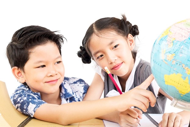 trẻ học tập tre-hoc-tap