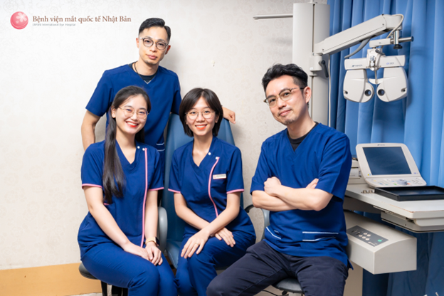 nhân viên khúc xạ nhãn khoa nhan-vien-khuc-xa