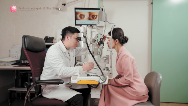 khám mắt kham-mat