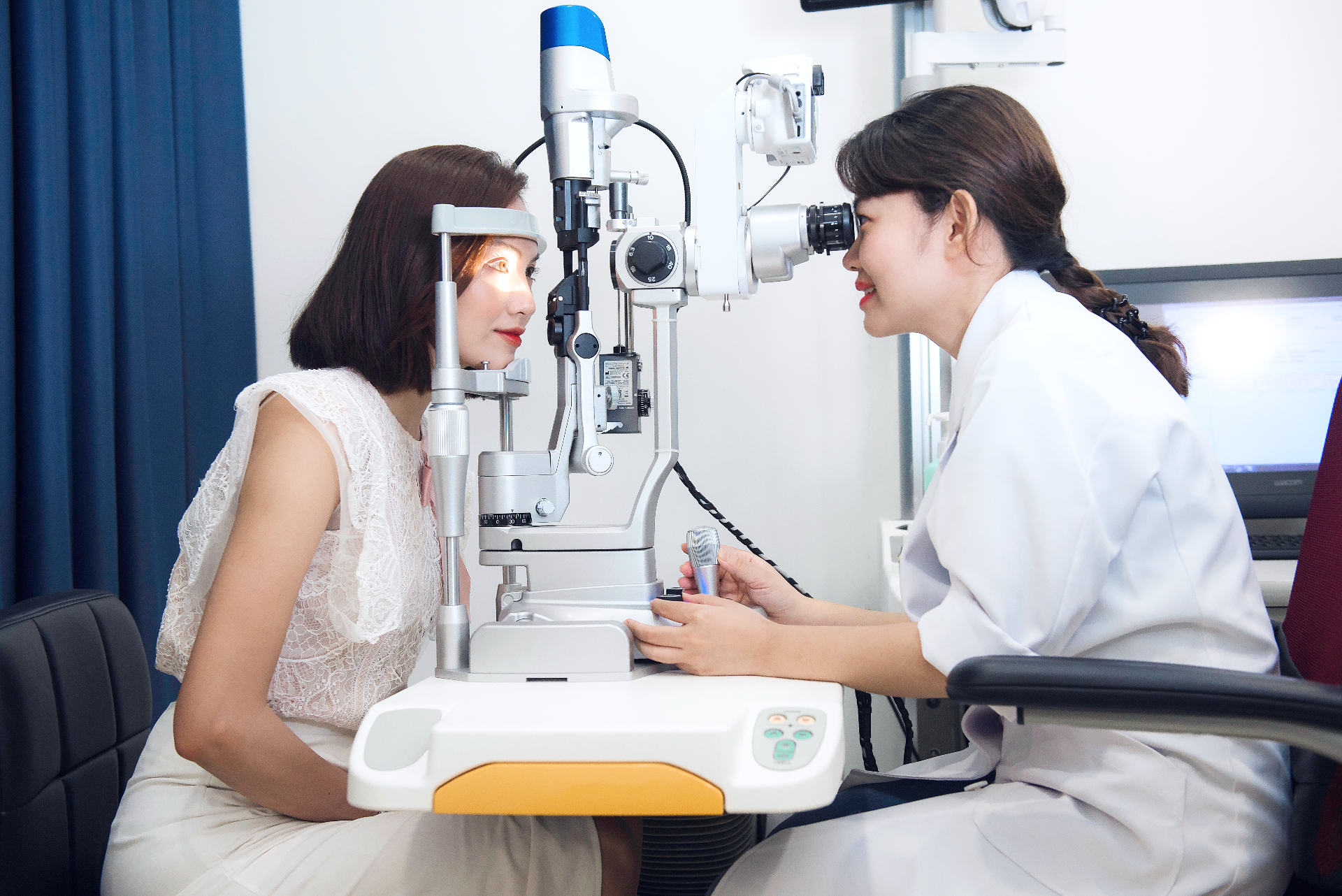 khám mắt chuyên sâu trước mổ cận kham-mat-chuyen-sau-truoc-mo-can